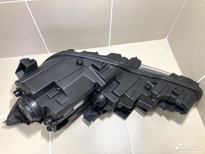 Фара прав галоген Hyundai Elantra 2018-2020 дефект