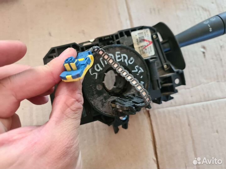 Подрулевой переключатель Renault Sandero 2011