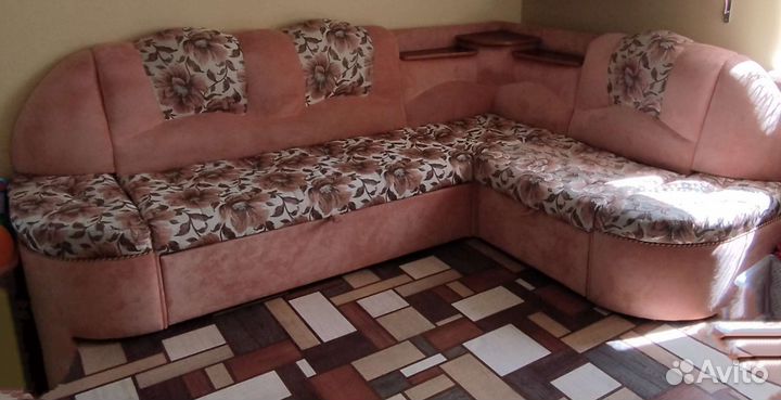 Угловой диван