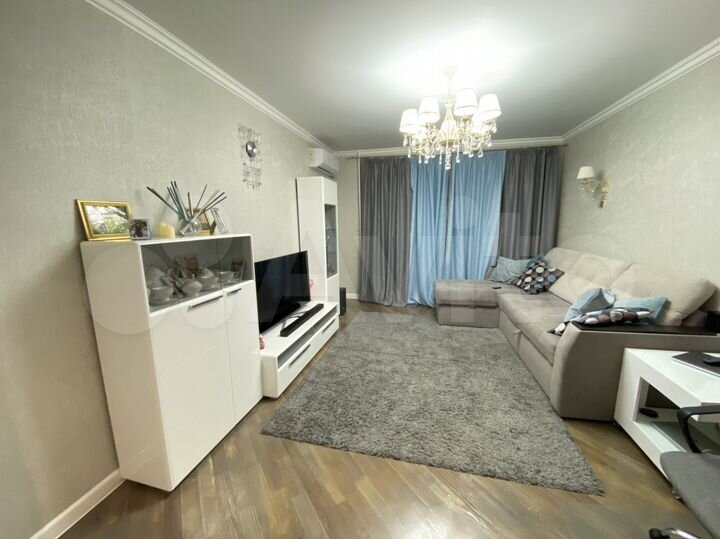 3-к. квартира, 75 м², 5/10 эт.