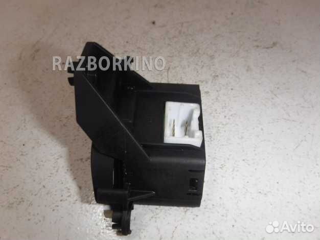 Кнопка обогрева сидений