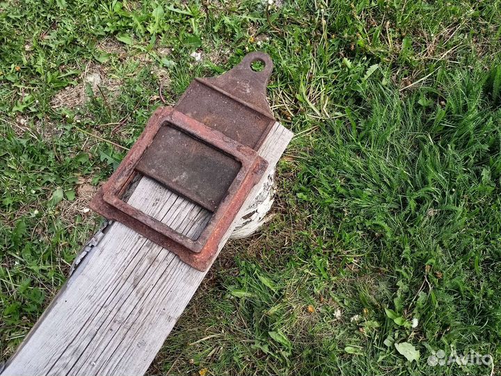 Задвижка чугунная печная