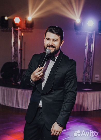 Ведущий на свадьбу