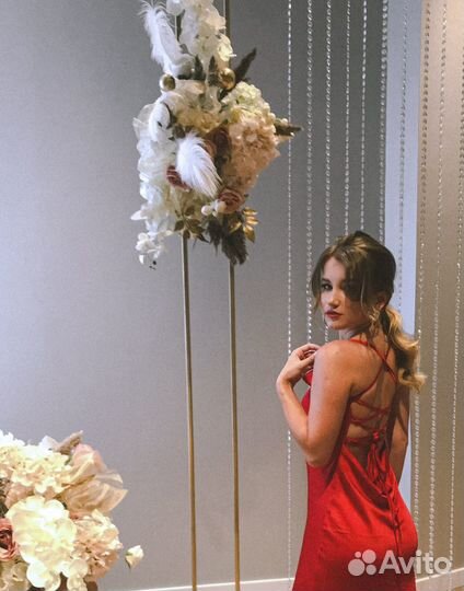 Платье вечернее с открытой спиной