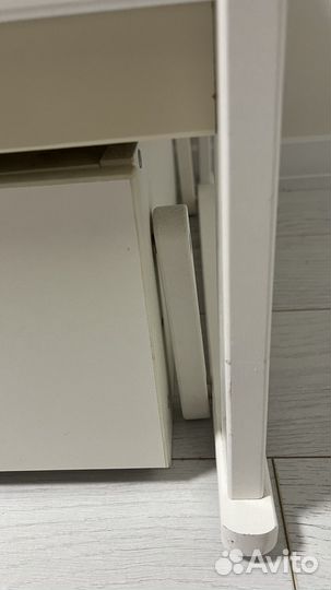 Детская кроватка с маятником и ящиком