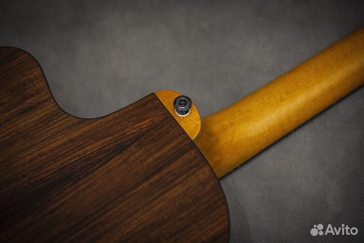 Электроакустическая гитара Maton + аксессуары