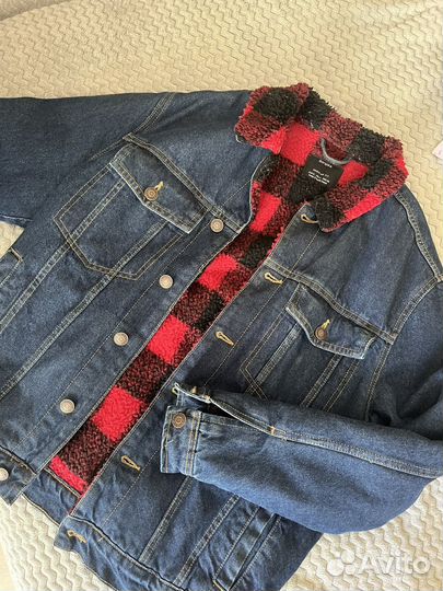 Джинсовая куртка bershka