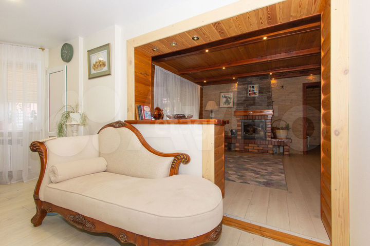 Коттедж 139,7 м² на участке 15 сот.