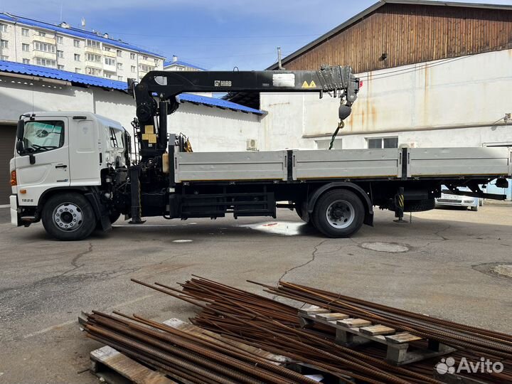 Hino 500 (Ranger) с КМУ, 2013
