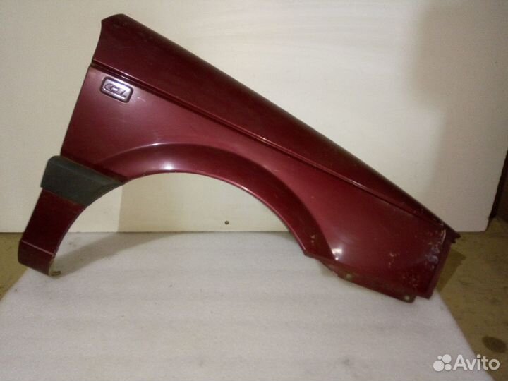Крыло правое переднее VW Passat B3