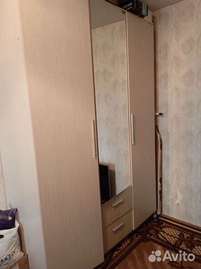 Шкаф для одежды бу