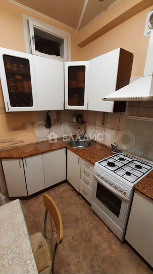 2-к. квартира, 54 м², 2/2 эт.