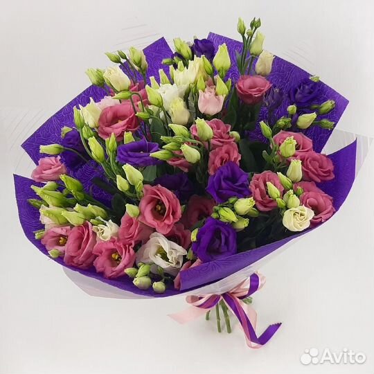 Букет из разноцветных эустом 45 шт