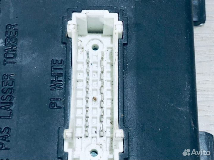 Блок комфорта Renault Logan седан 2009
