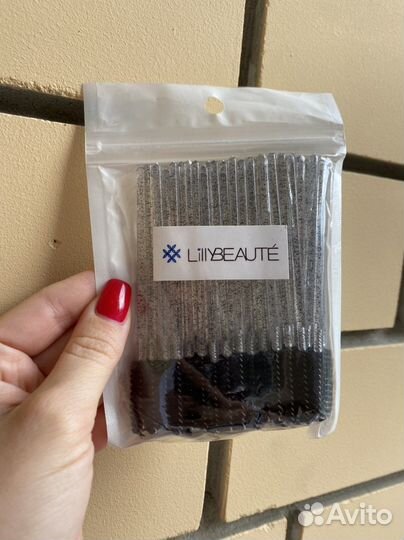 Щеточки для ресниц