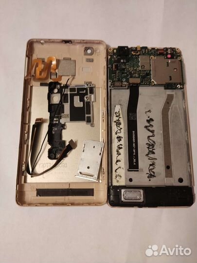 Телефон Xiaomi redmi 3