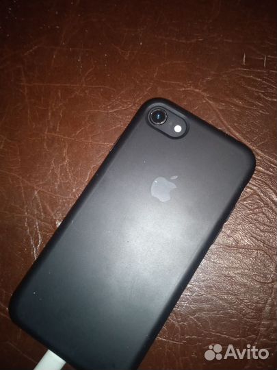 iPhone 8, 64 ГБ