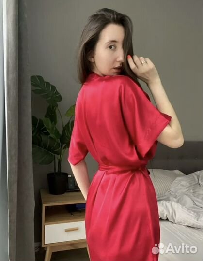 Халат и сорочка новый шелковый пеньюар атласный