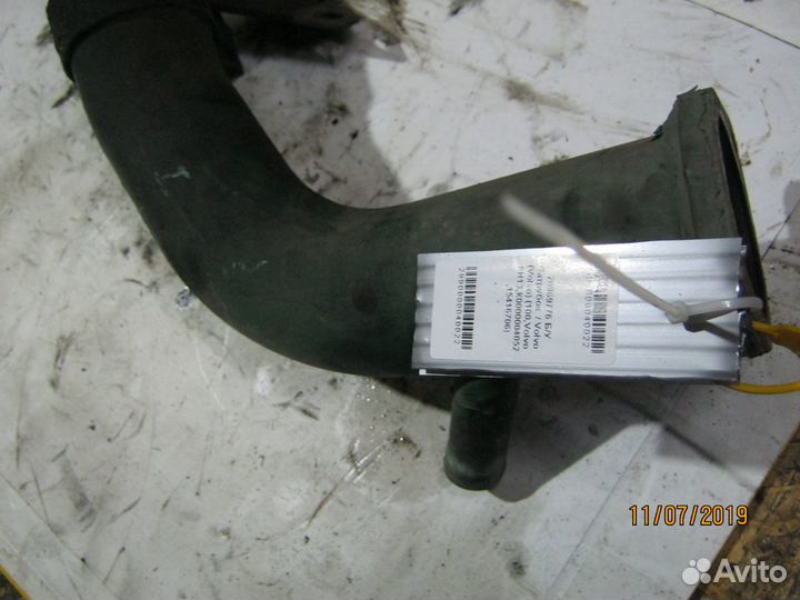 Патрубок Volvo 20869776