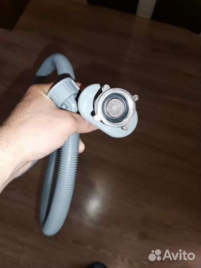 Шланг заливной с защитой от протечек