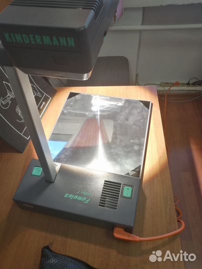 Проектор Kindermann