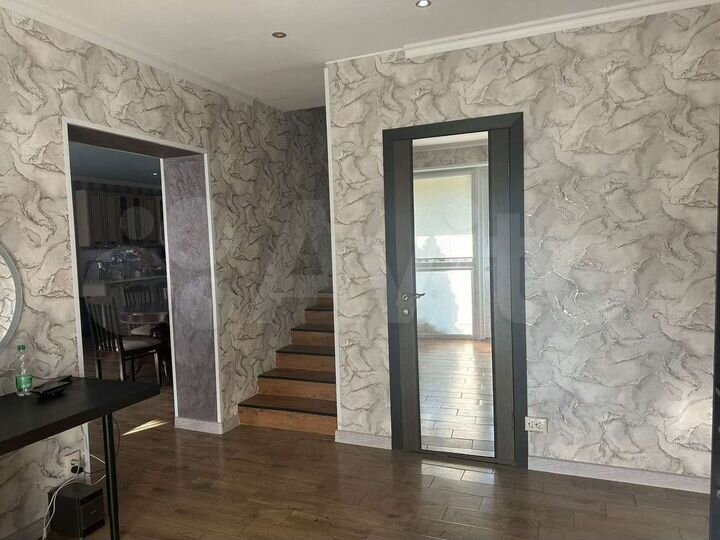 Дом 406,7 м² на участке 8,9 сот.