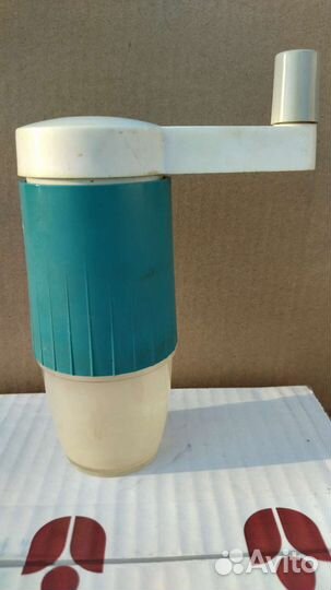 Кофемолка ручная СССР ретро Винтаж