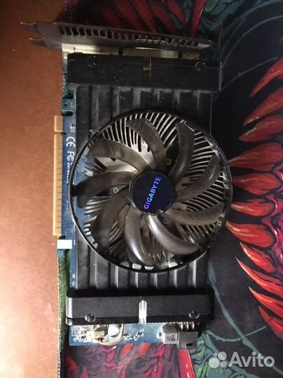 Видеокарта gigabyte 550 TI(рабочая)