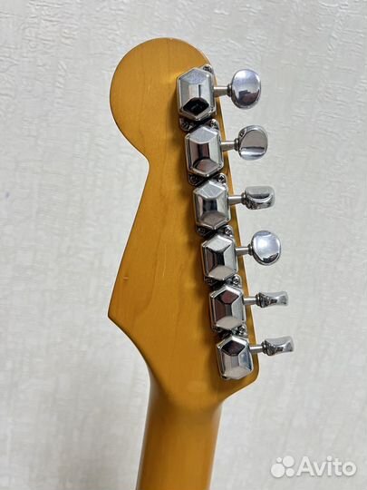 Электрогитара squier by fender stratocaster