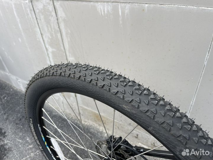 Велосипед GT Avalanche Comp S 27,5