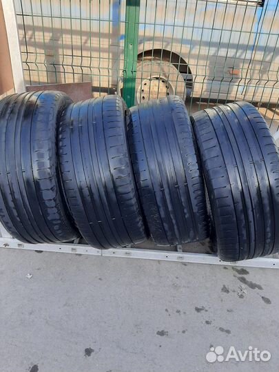 Goodyear Eagle F1 AT 285/40 R21