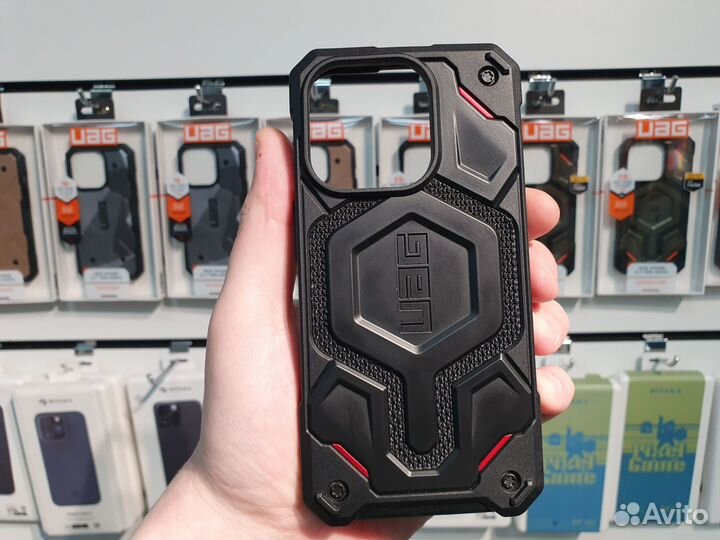 Чехол UAG Monarch Pro MagSafe Black iPhone 15 Pro