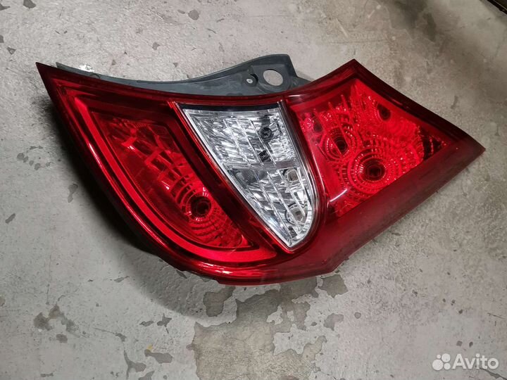 Фонарь задний правый Hyundai Solaris Hb