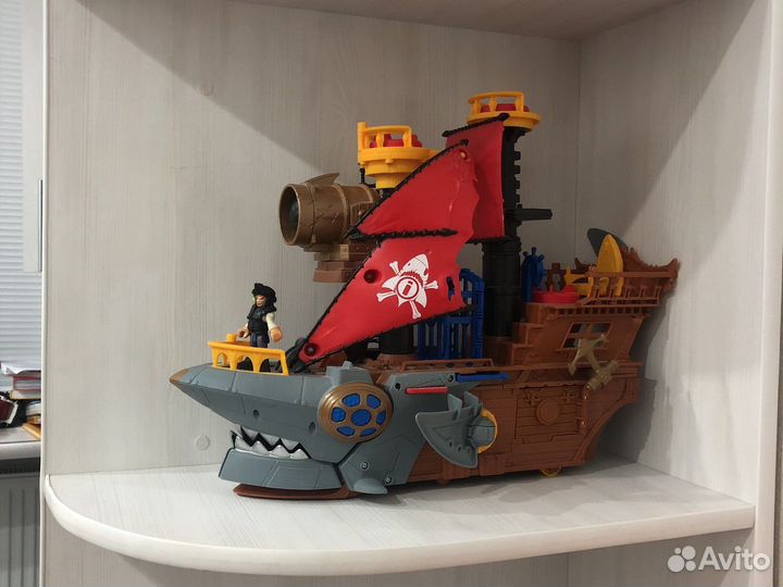 Пиратский корабль