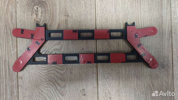 Кронштейн рамки номера mitshubishi outlender 3