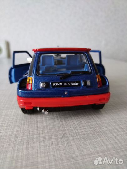 Renault 5 -1/24burago