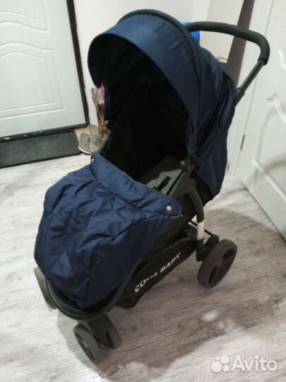 Прогулочная коляска для ребенка