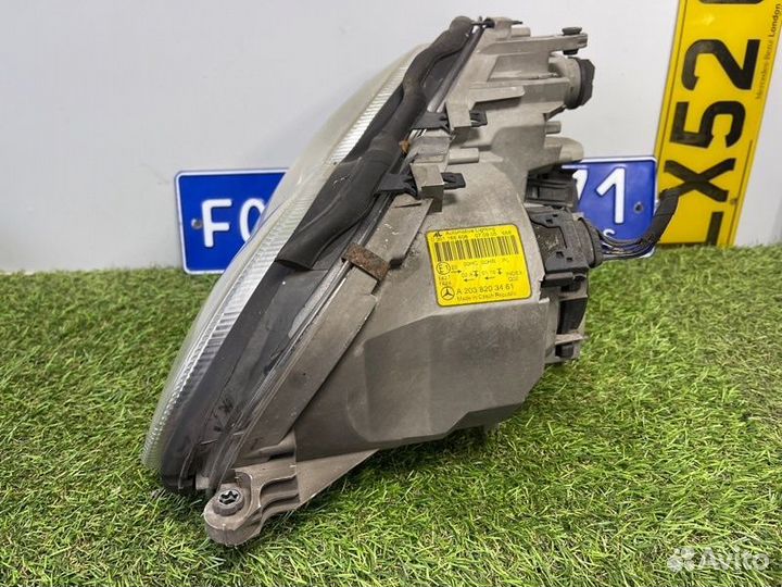 Фара правая Mercedes W203 SW универсал 646.963