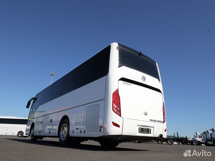 Туристический автобус Golden Dragon XML6952, 2024