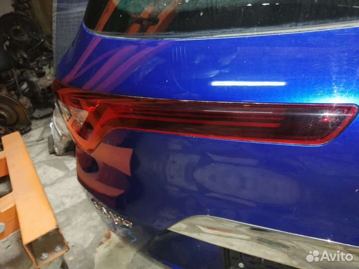 Фонарь задний рено меган 4 в крышку багажника лев