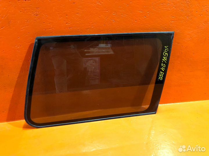 Стекло багажника правое mitsubishi pajero V1*/V2*/V3*/V4*