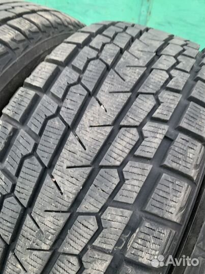 Yokohama Ice Guard G075 235/55 R20 102Q