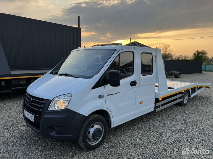 Платформа эвакуатора ломанного типа