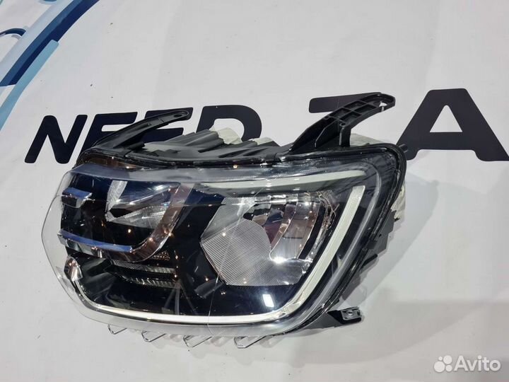 Фара Duster 2021- левая