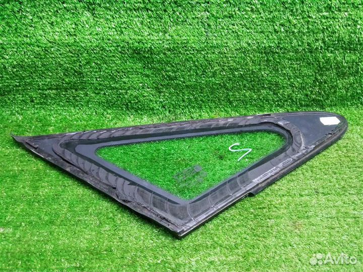 Стекло кузовное глухое левое Opel Corsa D (2006-2