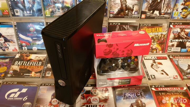 Xbox360 250 гб freebot 2 геймпада 80 игр