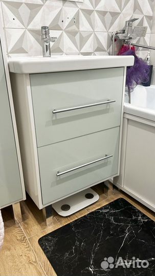 Мебель для ванной бу