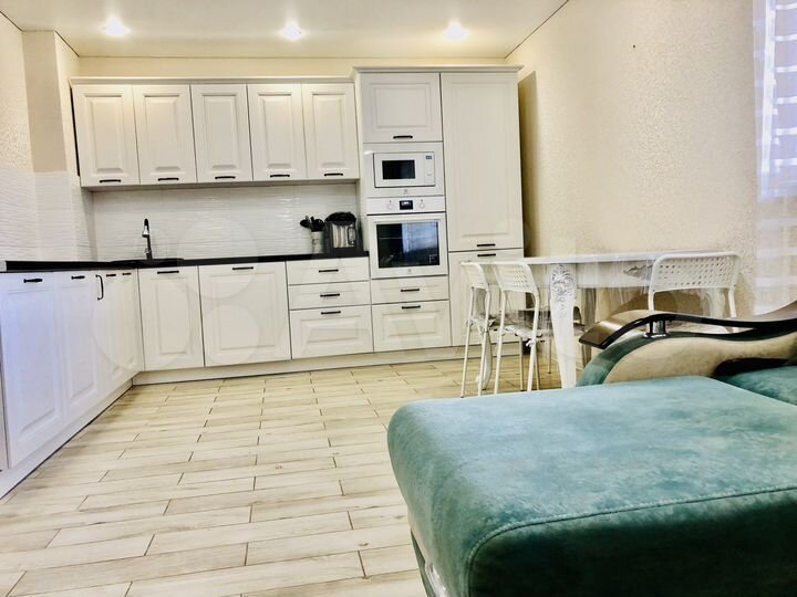3-к. квартира, 76 м², 1/12 эт.