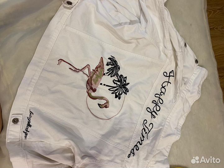 Белая джинсовка