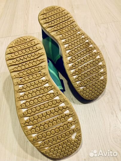 Кроссовки Adidas 39 25,5 см стелька